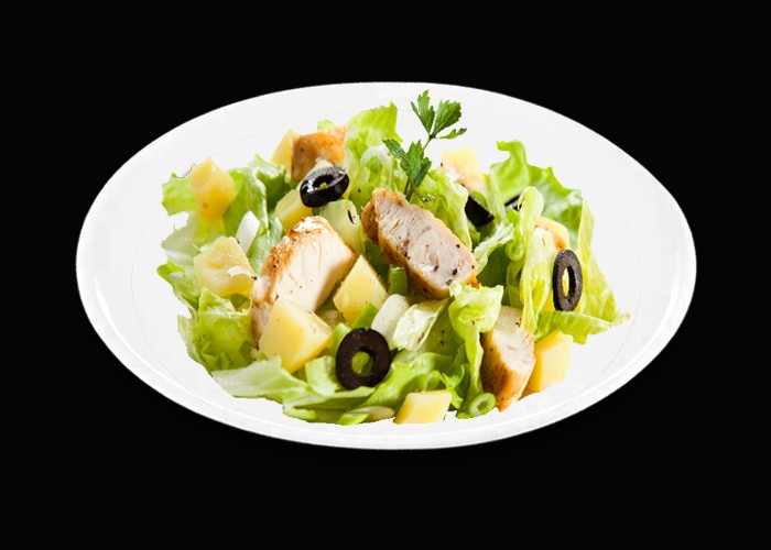 Salade, tomates, lardons de veau, poulet, gruyre<br>
Vinaigrette et petit pain offerts.